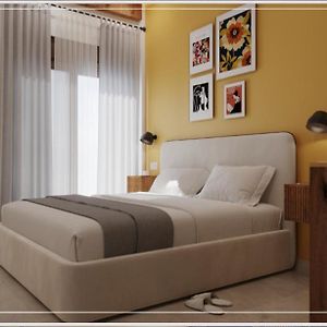Camera con letto king size
